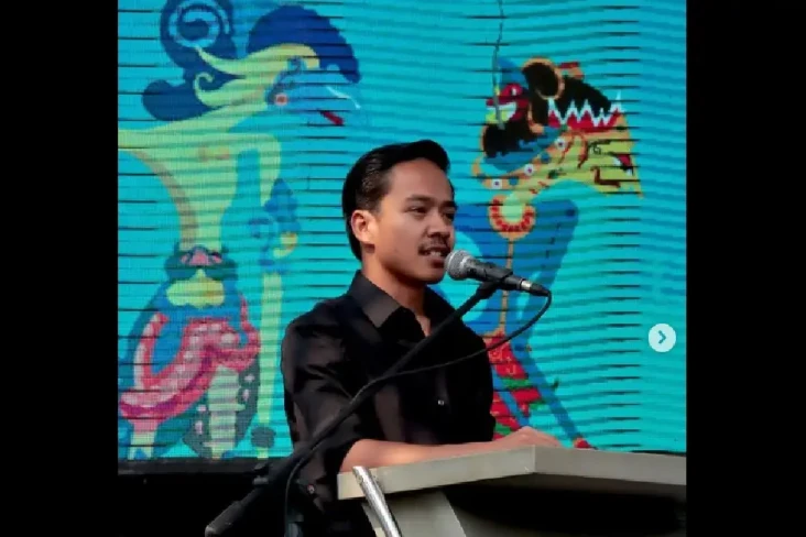 Kritik Presiden Jokowi,...