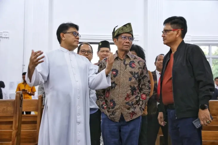 Romo Kristiono Kenang...