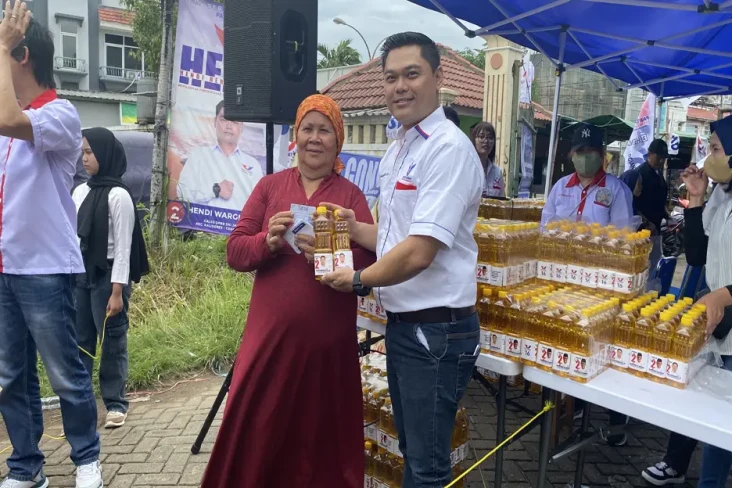 Caleg Perindo Hendi...