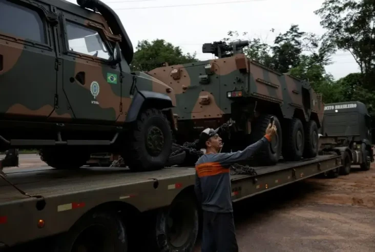 Kirim Tank dan Tentara...