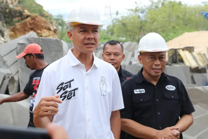 Ganjar Beberkan Perbedaan...
