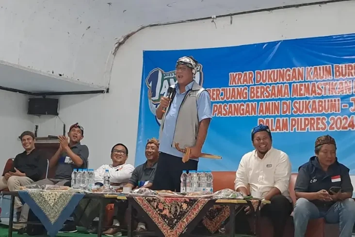Jumhur Hidayat Terima...
