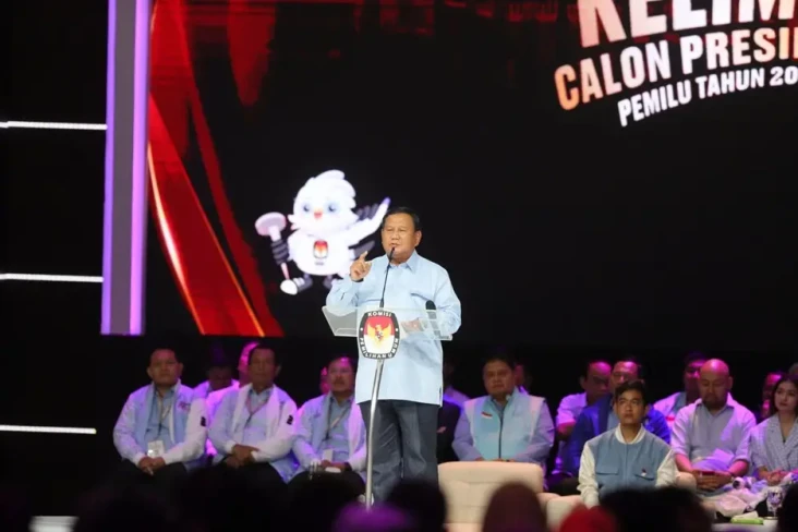 Prabowo-Gibran Rencanakan...