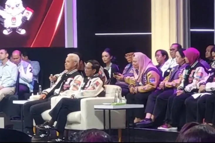 Momen Alam Sediakan...