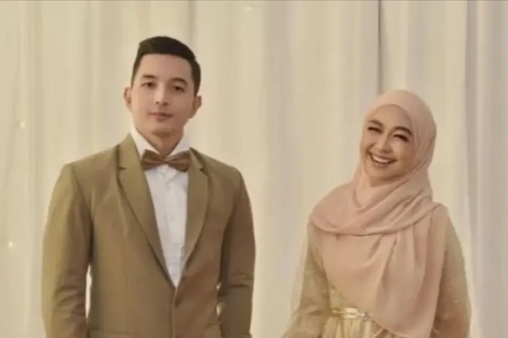 Dijodohkan dengan Ria...