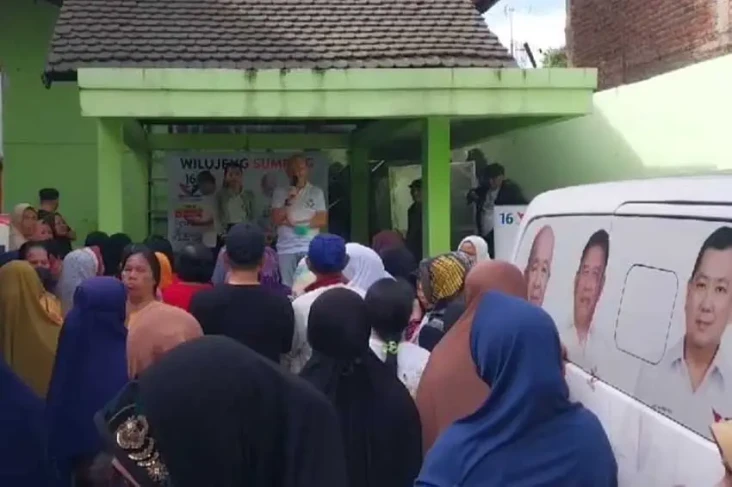 Caleg Perindo Djoni...