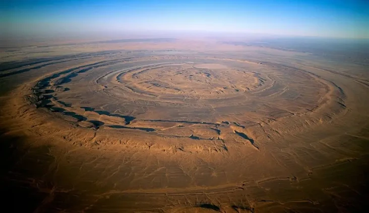 Mata Sahara Rahasia...