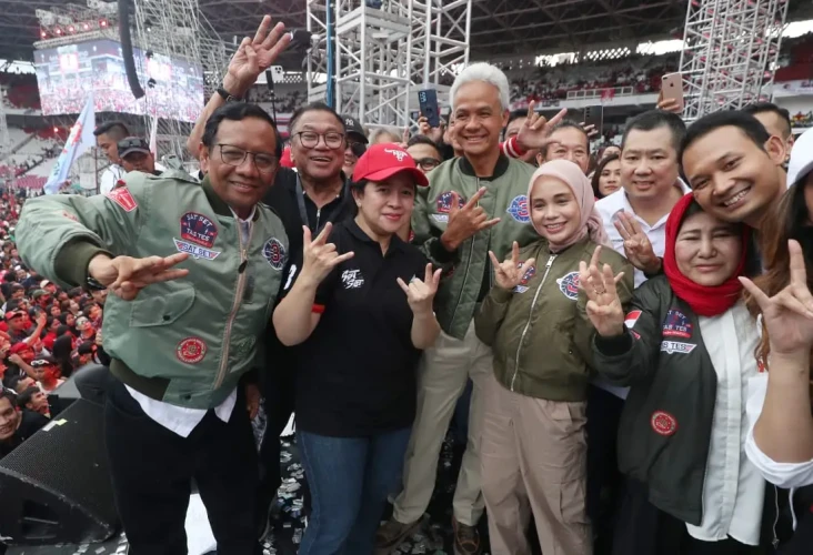 HT: Ganjar-Mahfud Menang,...