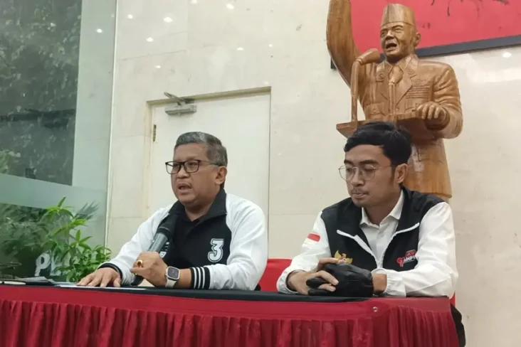 Hasto: Pak Ganjar dan...