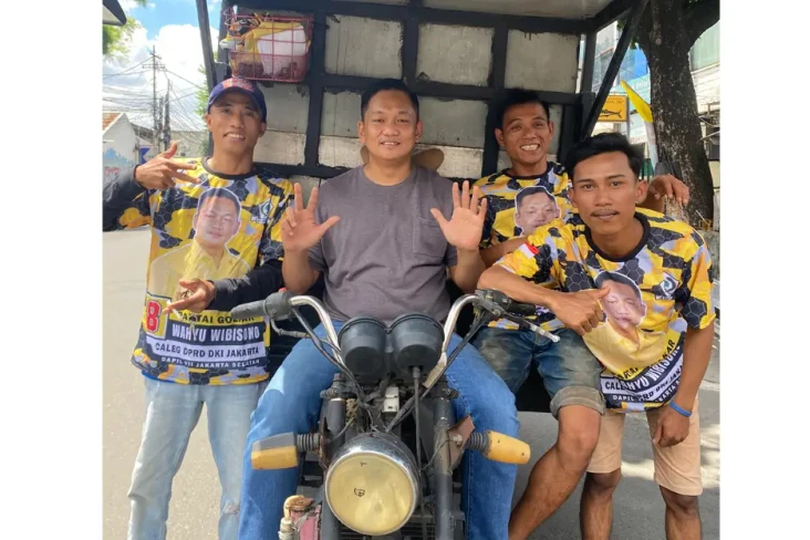 Caleg DPRD DKI Ini Konvoi...