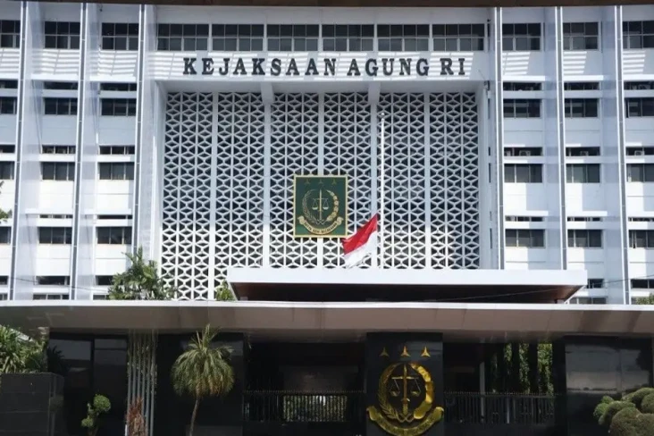 8 Instansi yang Buka...
