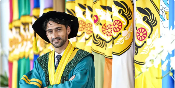 Pria Asal Afghanistan...