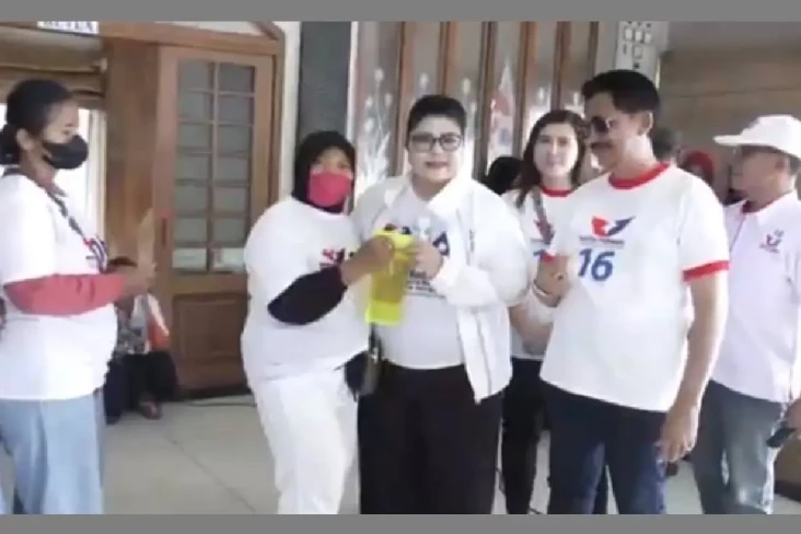 Caleg Perindo GKR Ayu...