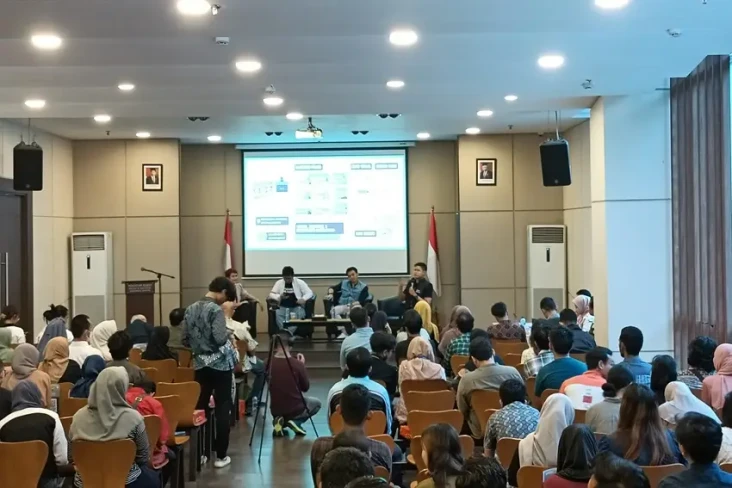 TPN Sosialisasikan Program...
