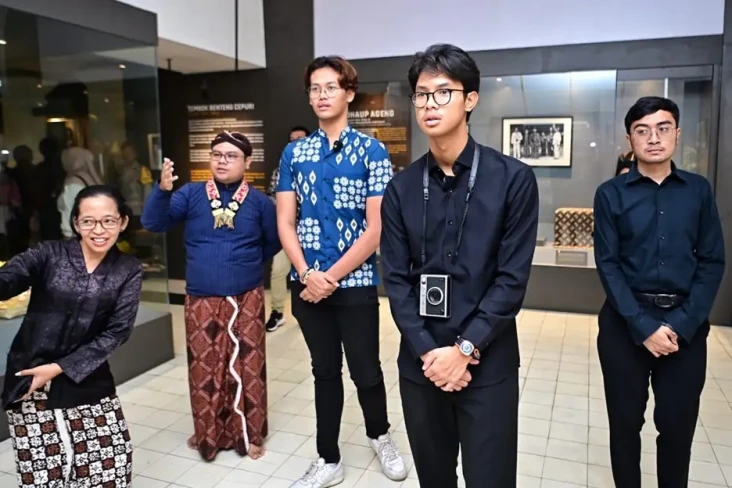 Alam Ganjar Ajak Anak...