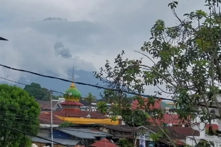 Gunung Marapi Erupsi,...