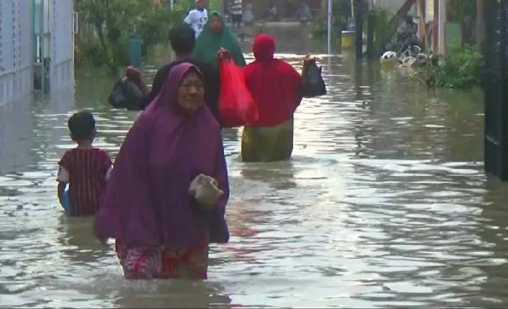 Banjir Landa 10 Desa...