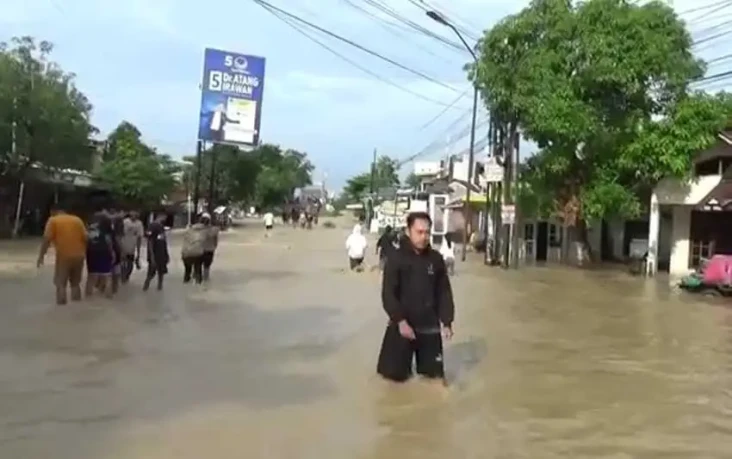 Banjir Grobogan, 6 Rumah...