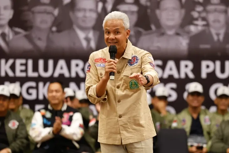 Ganjar Sebut Kritik...