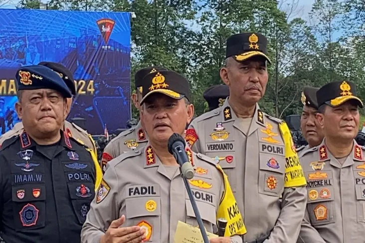 Isu Polisi Minta Rektor...