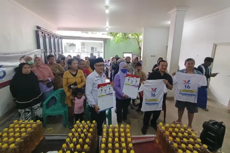 Caleg Perindo Wahyu...