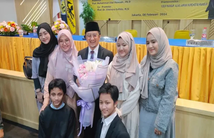 Lulus dengan Predikat...