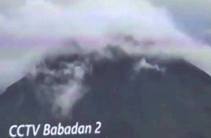 Gunung Merapi Erupsi,...