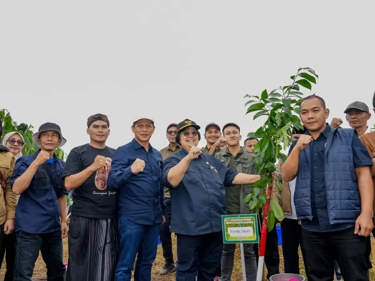 Menteri Siti Nurbaya...