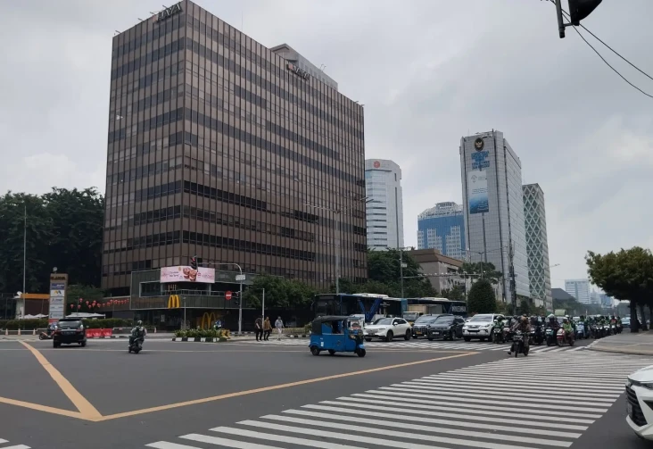 Prakiraan Cuaca Jakarta...