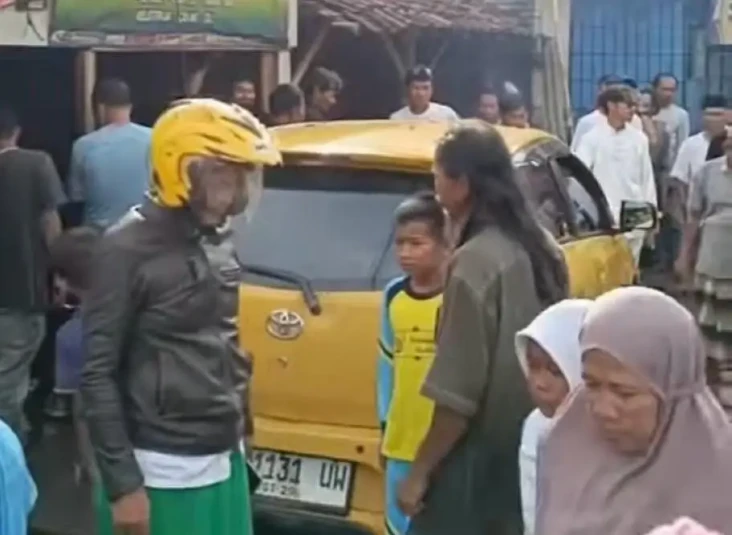 Viral Mobil Pengantin...