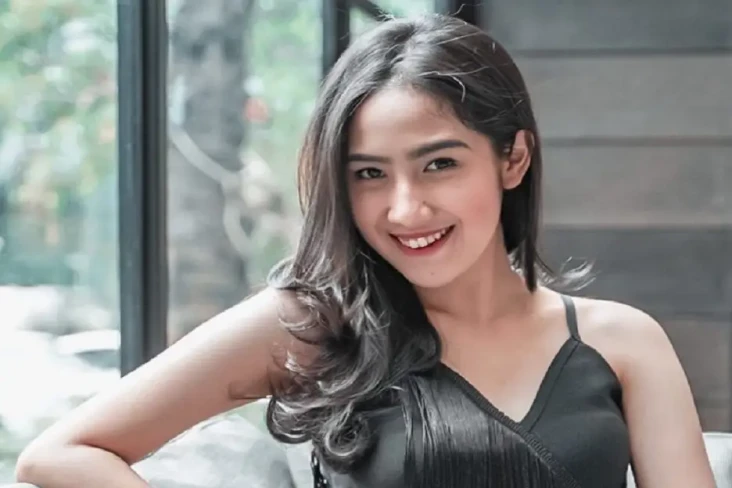 Tamara Tyasmara Pasrah...