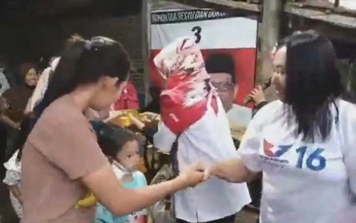 Jeani Latumahina dan...