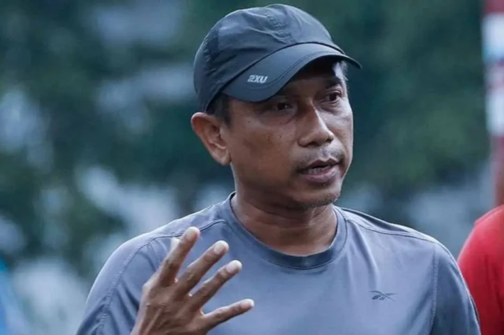 Arema FC Tunjuk Widodo...