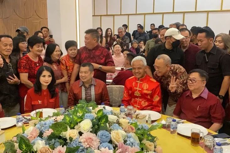 Ganjar Pranowo Hadiri...