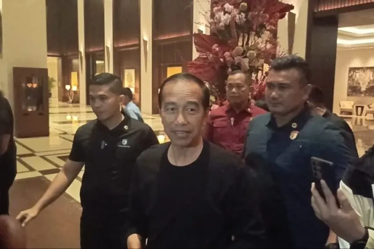 Jokowi ke Hotel Tempat...