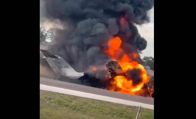 Jet Pribadi Jatuh ke...