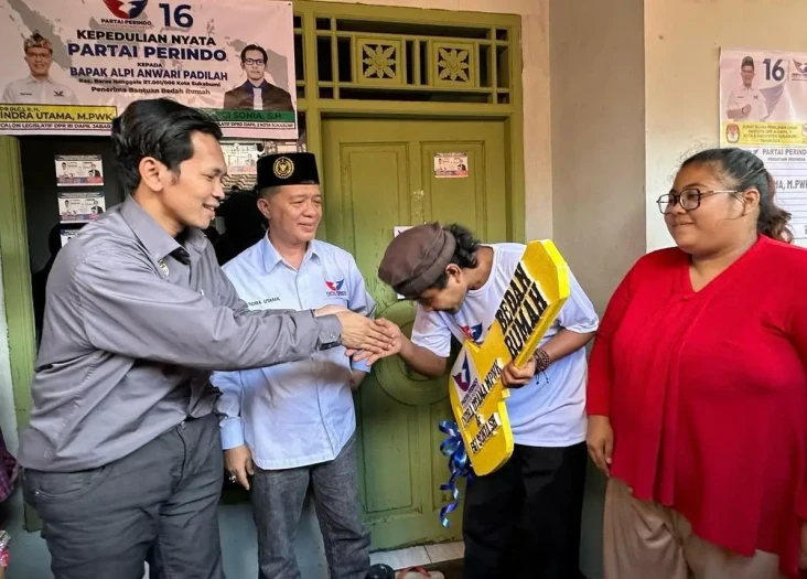 Caleg Perindo Egi Sonia...