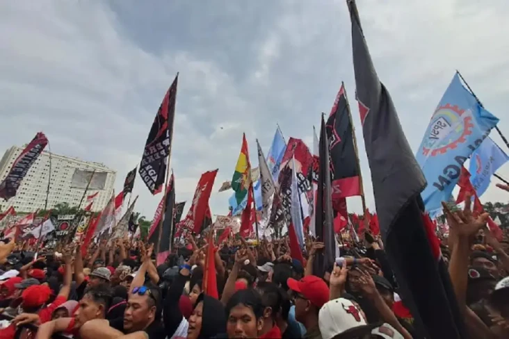 Hajatan Rakyat di Simpanglima,...