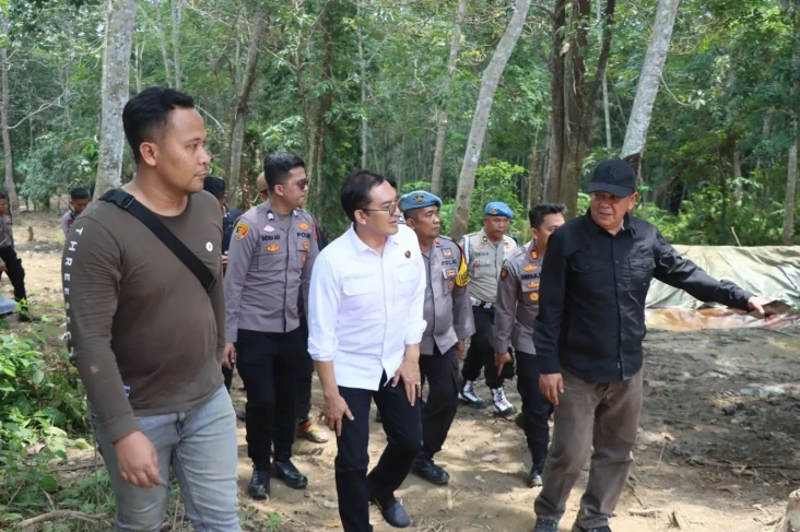 Terlibat Pengeboran...