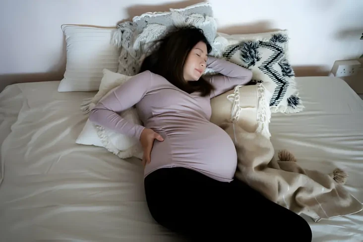 5 Posisi Tidur untuk...