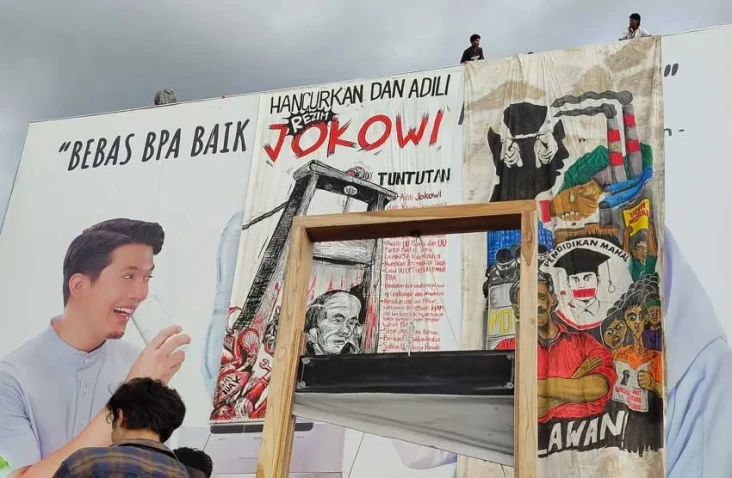 Para Pendemo Marah terhadap...