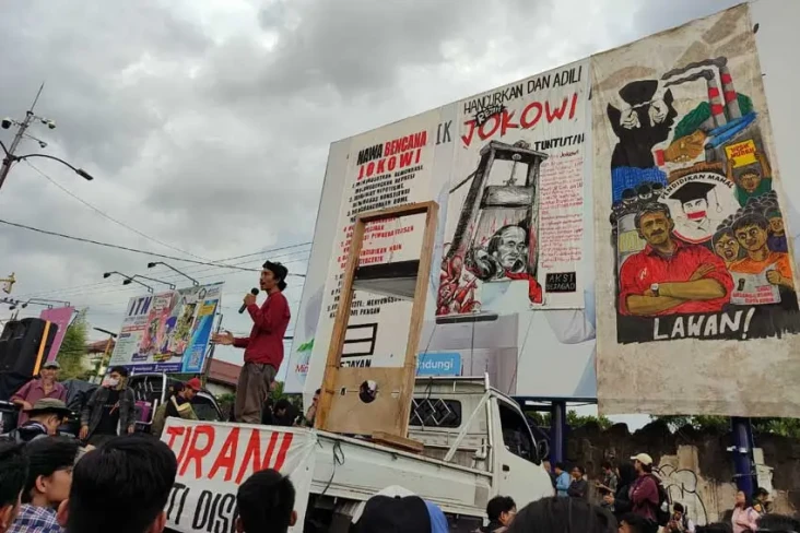 Ini 11 Tuntutan Demonstran...