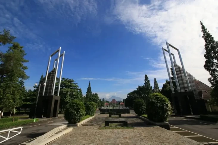 Ada Banyak Program Kursus,...