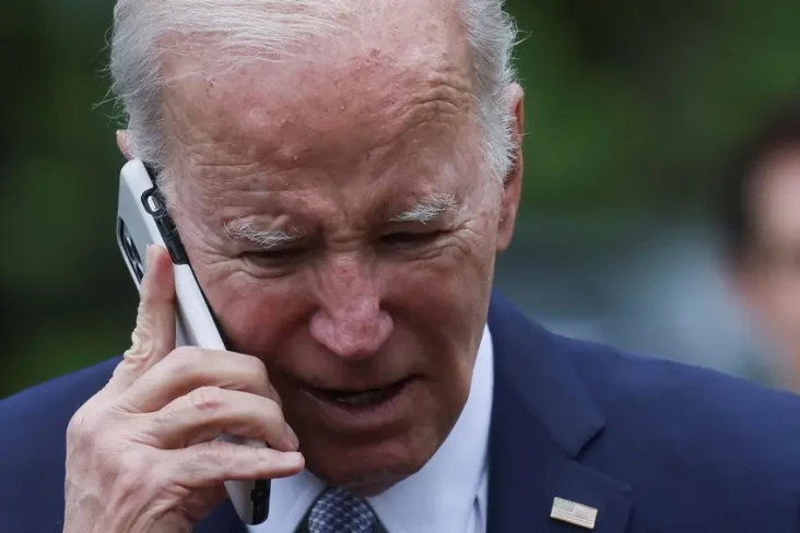 Biden Marah dan Memaki...