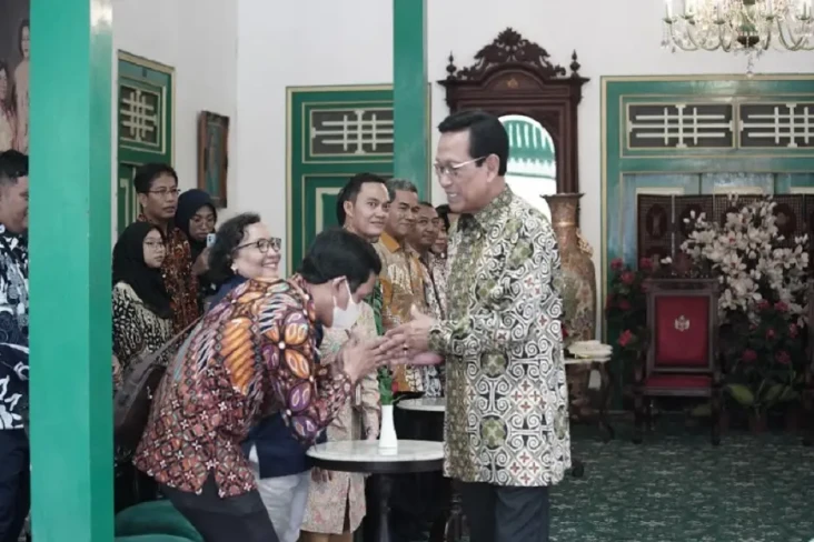 Sri Sultan HB X Terima...