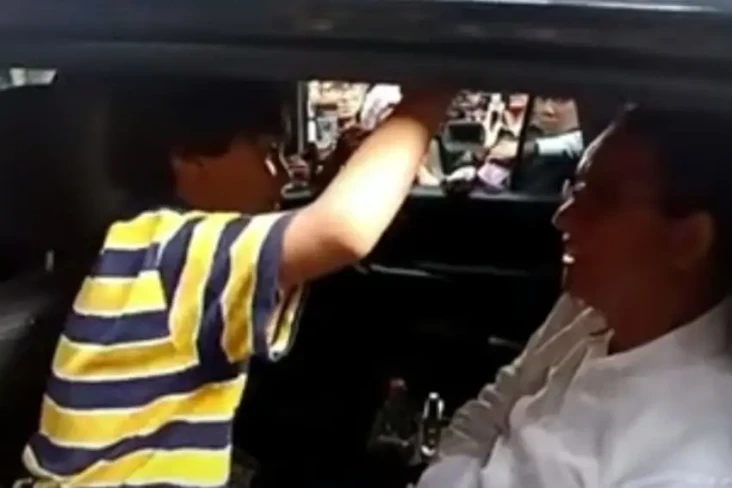 Anies-Imin Tinggalkan...