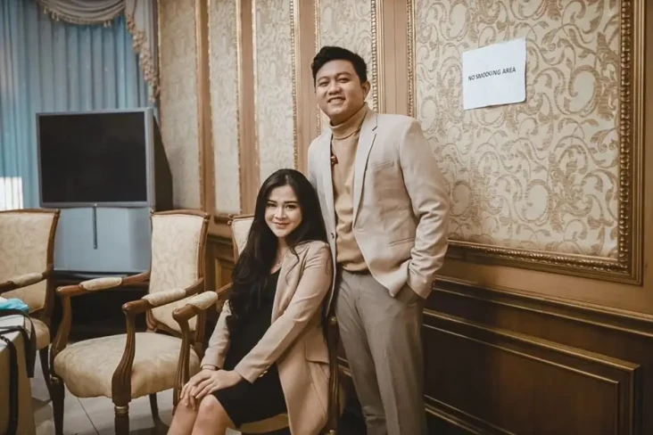 Bella Bonita Istri Denny...