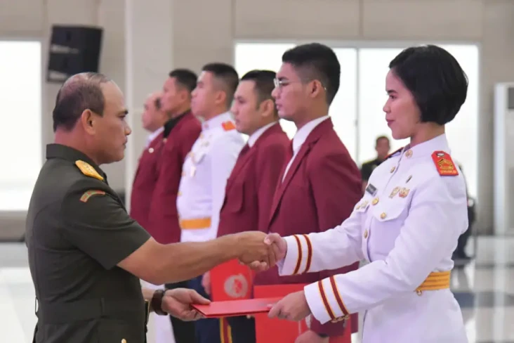Apakah Masuk Unhan Harus...