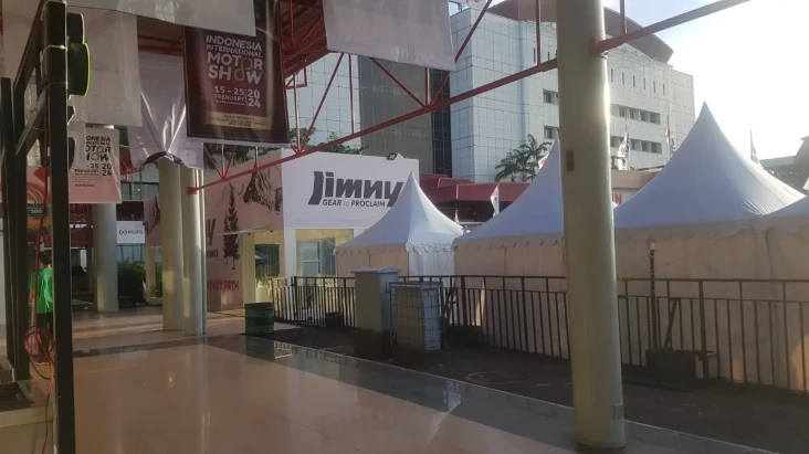 Suzuki Jimny 5 Pintu...