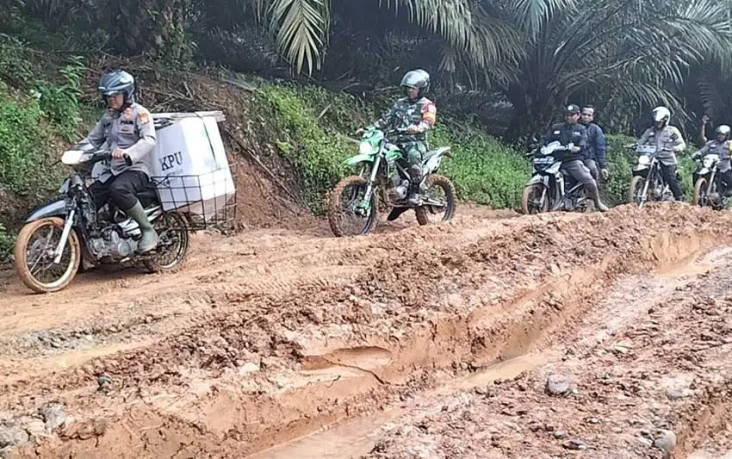 Lintasi Jalan Ekstrem,...